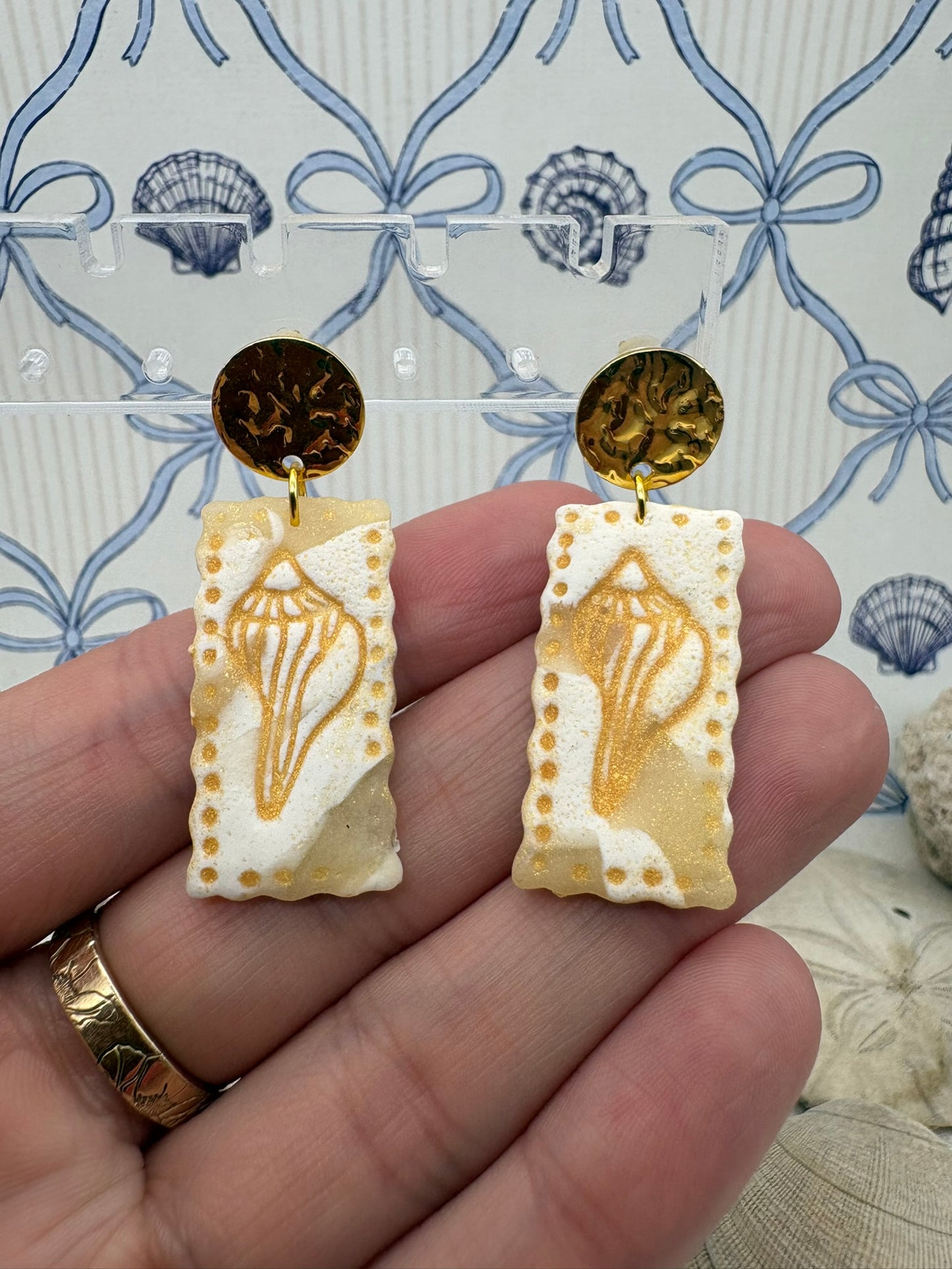 Sandy Conch Portrait Earrings