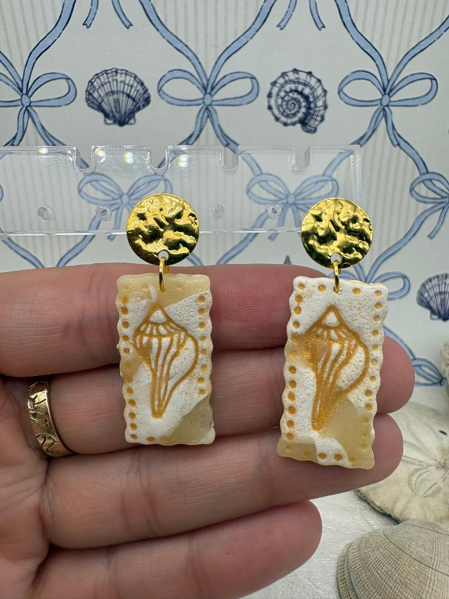 Sandy Conch Portrait Earrings